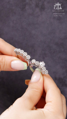 انگشتر پشت حلقه نقره ظریف ۹۲۵ – Delicate 925 Silver Wedding Band (Stack Ring)