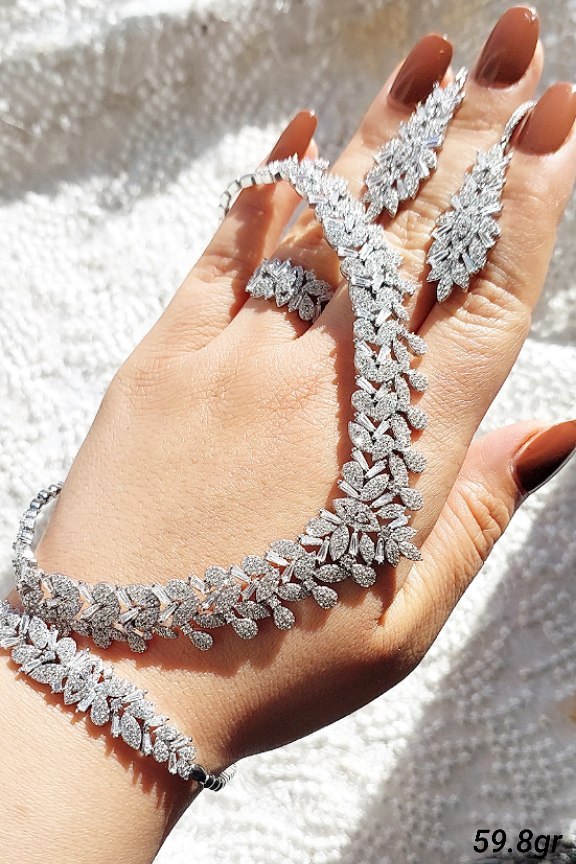 سرویس کامل GTA از جنس silver 925 با سبک Luxury و فرم برگ‌دار