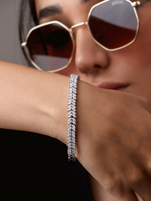 دستبند نقره اصل 925 برند GTA با طراحی مدرن و نگین مارکیز | Stylish Silver Bracelet