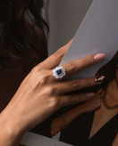 انگشتر خاص و لوکس Luxury Silver Ring با نگین مستطیلی Blue Sapphire و تزئینات Diamond Setting