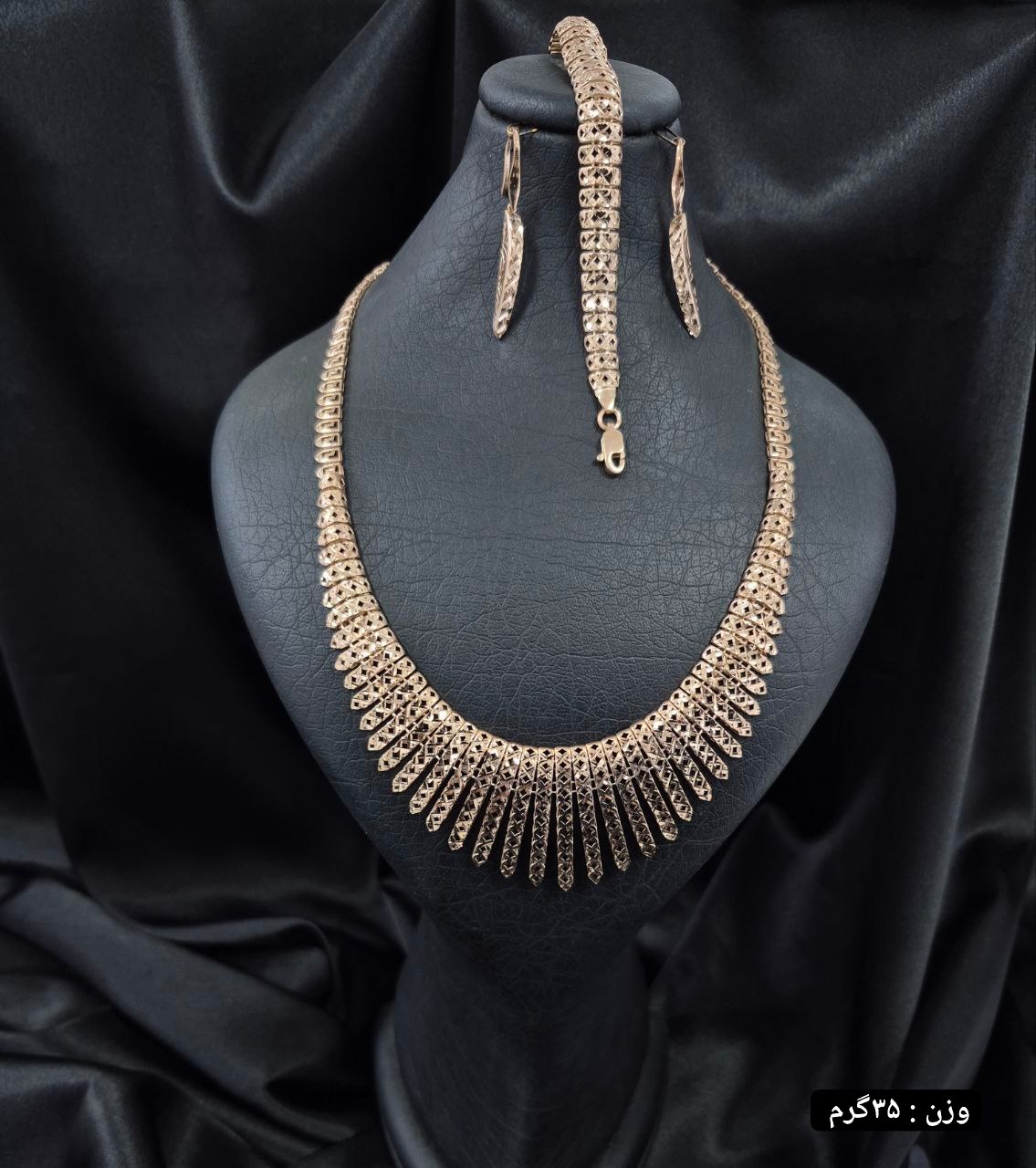 سرویس نقره زنانه طرح شیک و مدرن تراش‌خورده – Elegant women’s silver 925 jewelry set, cut design