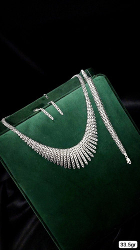 سرویس تراش نقره ۹۲۵ عیار زنانه رنگ نقرهای با آبکاری رودیوم – Women’s sterling silver 925 jewelry set with rhodium plating, silver color