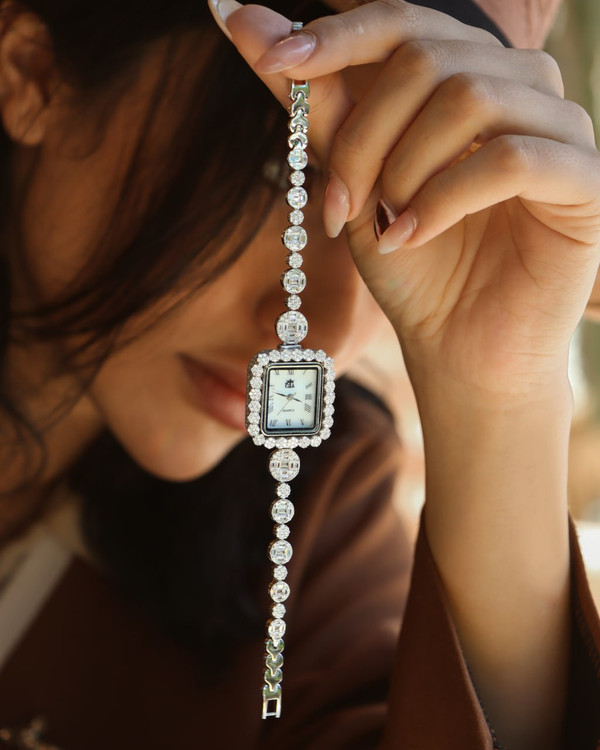 Luxury Silver Watch GTA با نگین برلیان و باگت و گارانتی موتور ژاپنی