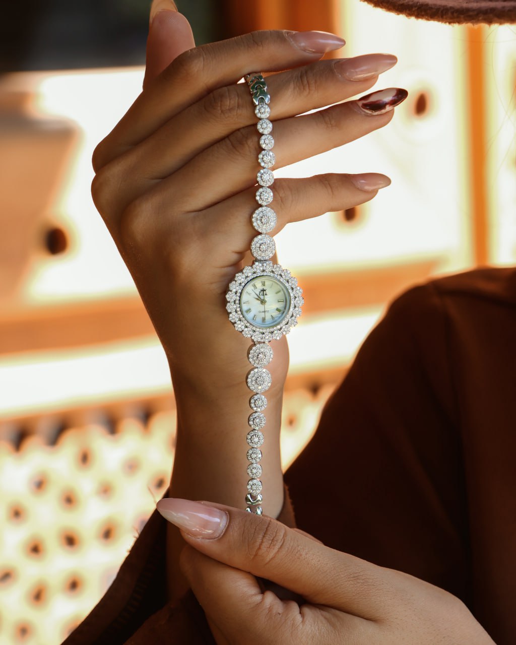 ساعت نقره 925 Silver زنانه با موتور ژاپنی و نگین‌دار لوکس